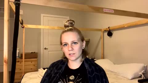 Snapshot of goddessfeyaa chatting on February 2025 01:00:02 AM feyaa22 online show from February 2025 01:00:02 AM