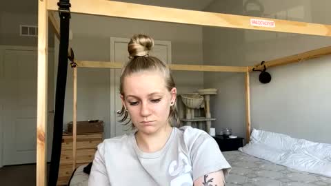 Snapshot of goddessfeyaa chatting on February 2025 04:47:01 PM feyaa22 online show from February 2025 04:47:01 PM