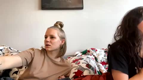 Snapshot of goddessfeyaa chatting on February 2025 03:45:02 PM feyaa22 online show from February 2025 03:45:02 PM