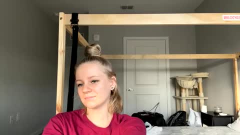 Snapshot of goddessfeyaa chatting on February 2025 01:20:01 PM feyaa22 online show from February 2025 01:20:01 PM