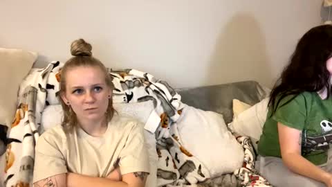 Snapshot of goddessfeyaa chatting on February 2025 01:08:01 AM feyaa22 online show from February 2025 01:08:01 AM