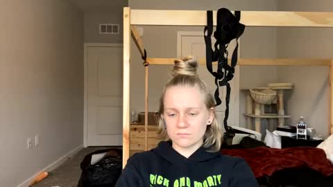 Snapshot of goddessfeyaa chatting on February 2025 08:14:02 PM feyaa22 online show from February 2025 08:14:02 PM