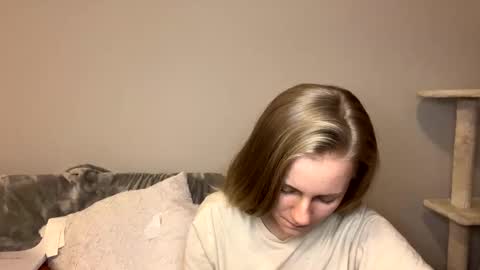 Snapshot of goddessfeyaa chatting on February 2025 01:05:01 AM feyaa22 online show from February 2025 01:05:01 AM