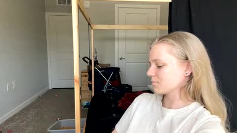 Snapshot of goddessfeyaa chatting on February 2025 03:48:02 PM feyaa22 online show from February 2025 03:48:02 PM