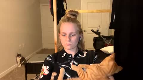 Snapshot of goddessfeyaa chatting on March 2025 01:34:02 AM feyaa22 online show from March 2025 01:34:02 AM