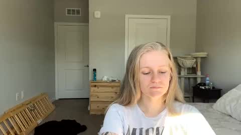 Snapshot of goddessfeyaa chatting on March 2025 02:51:02 PM feyaa22 online show from March 2025 02:51:02 PM