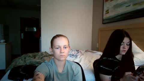 Snapshot of goddessfeyaa chatting on September 2025 04:40:02 PM feyaa22 online show from September 2025 04:40:02 PM