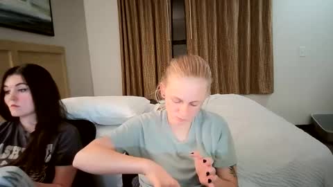 Snapshot of goddessfeyaa chatting on September 2025 04:34:02 AM feyaa22 online show from September 2025 04:34:02 AM