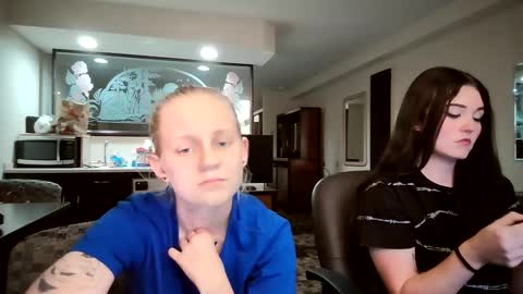 Snapshot of goddessfeyaa chatting on September 2025 04:50:02 AM feyaa22 online show from September 2025 04:50:02 AM