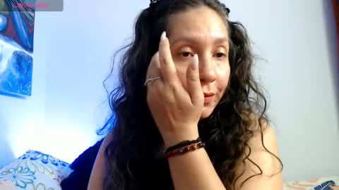  Naih Reyes online show from October 2025 04:13:01 AM