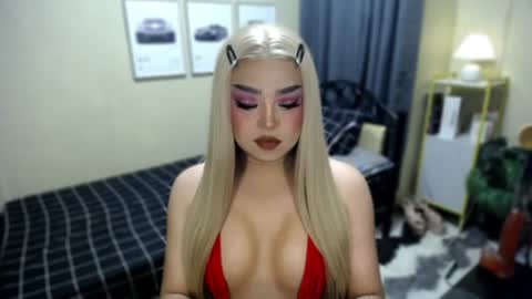 NATALIE HEART online show from June 2026 10:25:01 PM
