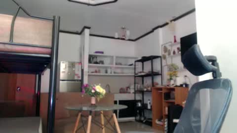 Snapshot of goddessofbigcock chatting on February 2025 02:19:02 AM Eva online show from February 2025 02:19:02 AM