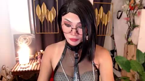 quinnie online show from December 2024 04:53:01 AM