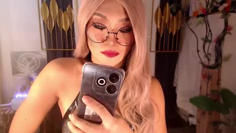 quinnie online show from January 2025 01:53:01 AM