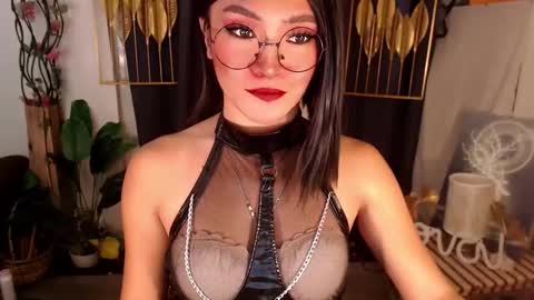 quinnie online show from January 2025 12:29:01 AM