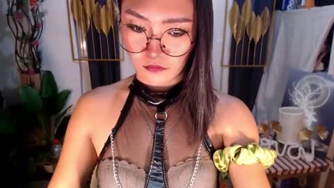 quinnie online show from February 2025 02:44:02 AM