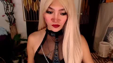 quinnie online show from March 2025 01:47:02 AM