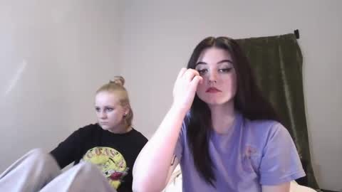 Snapshot of goddessshadowraven chatting on December 2024 06:50:01 PM Goddess Raven online show from December 2024 06:50:01 PM