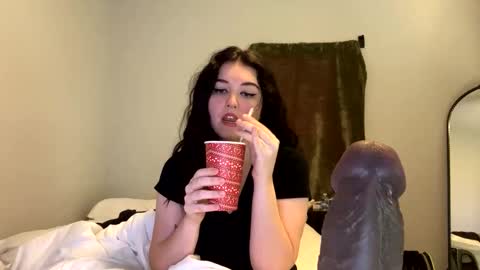 Snapshot of goddessshadowraven chatting on December 2024 01:28:01 PM Goddess Raven online show from December 2024 01:28:01 PM