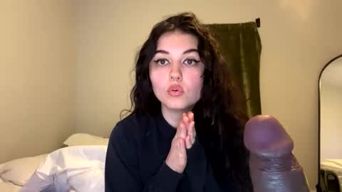 Snapshot of goddessshadowraven chatting on December 2024 07:46:02 PM Goddess Raven online show from December 2024 07:46:02 PM