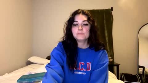 Snapshot of goddessshadowraven chatting on December 2024 10:42:01 PM Goddess Raven online show from December 2024 10:42:01 PM