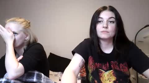 Snapshot of goddessshadowraven chatting on January 2025 01:45:02 AM Goddess Raven online show from January 2025 01:45:02 AM