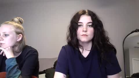 Snapshot of goddessshadowraven chatting on January 2025 12:33:01 AM Goddess Raven online show from January 2025 12:33:01 AM