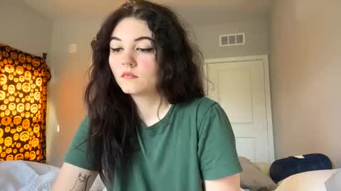 Snapshot of goddessshadowraven chatting on January 2025 03:55:02 PM Goddess Raven online show from January 2025 03:55:02 PM