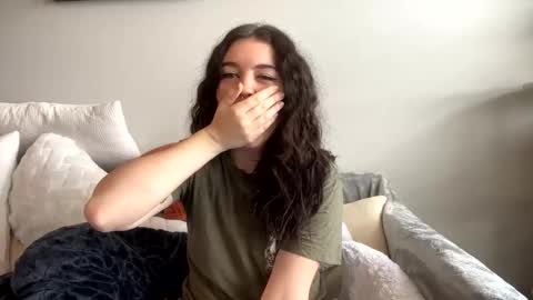 Snapshot of goddessshadowraven chatting on February 2025 04:44:01 PM Goddess Raven online show from February 2025 04:44:01 PM