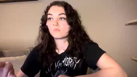 Snapshot of goddessshadowraven chatting on March 2025 01:15:01 AM Goddess Raven online show from March 2025 01:15:01 AM