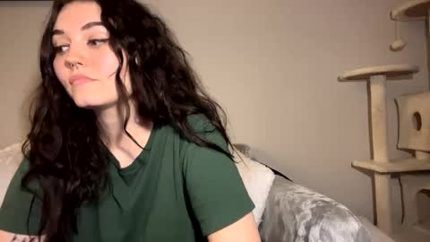 Snapshot of goddessshadowraven chatting on March 2025 01:39:01 AM Goddess Raven online show from March 2025 01:39:01 AM