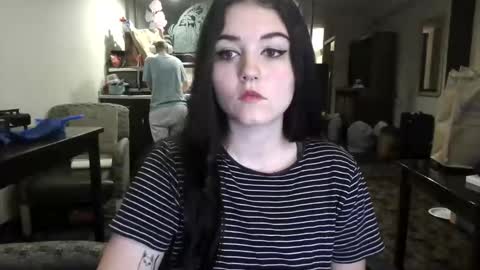 Snapshot of goddessshadowraven chatting on September 2025 04:28:02 PM Goddess Raven online show from September 2025 04:28:02 PM