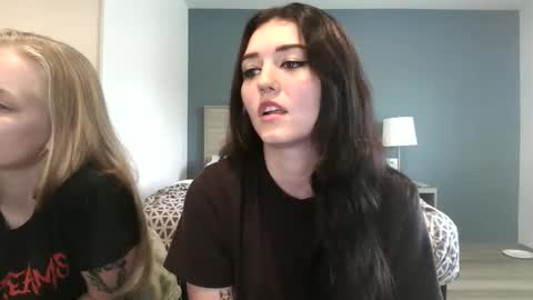 Snapshot of goddessshadowraven chatting on September 2025 04:50:01 PM Goddess Raven online show from September 2025 04:50:01 PM