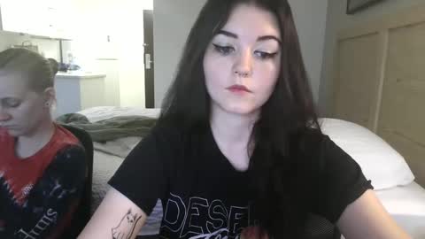 Snapshot of goddessshadowraven chatting on September 2025 04:50:02 PM Goddess Raven online show from September 2025 04:50:02 PM