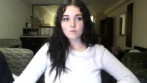 Snapshot of goddessshadowraven chatting on September 2025 05:11:01 AM Goddess Raven online show from September 2025 05:11:01 AM