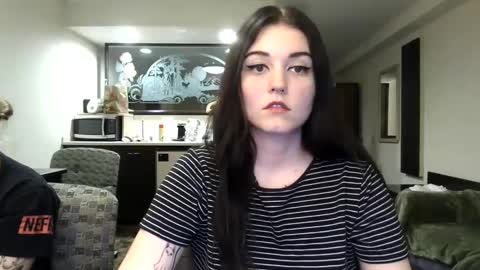 Snapshot of goddessshadowraven chatting on September 2025 04:27:02 AM Goddess Raven online show from September 2025 04:27:02 AM