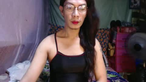 KENNY DOLL online show from October 2025 06:24:01 AM