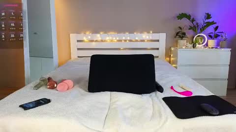 Tatiana  read my bio please i have new hot photo and video online show from February 2025 12:04:02 PM