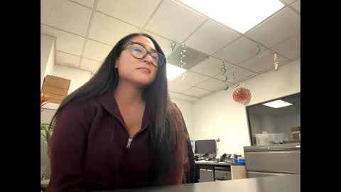 Snapshot of goddessxxrosexx chatting on March 2025 02:25:02 AM GoddessxxRosexx online show from March 2025 02:25:02 AM