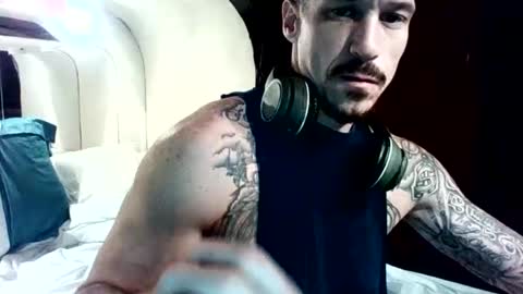 goinwild8900 online show from December 2024 09:41:01 AM