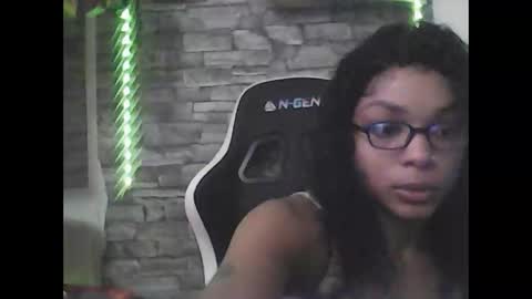 Amethyst online show from October 2025 02:55:01 AM