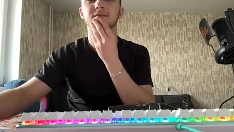 Golden boyyy21 online show from February 2025 08:32:02 AM