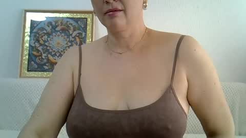 Snapshot of golden_kessie chatting on July 2026 06:16:02 AM golden_kessie online show from July 2026 06:16:02 AM