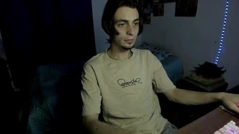 Snapshot of golden_ryan chatting on May 2026 02:29:01 AM Jmmmm online show from May 2026 02:29:01 AM