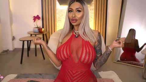 GoldenAmberX online show from January 2026 06:28:02 AM