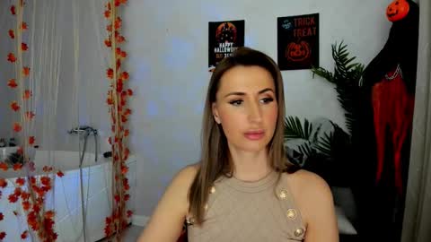 Olivia online show from November 2025 11:21:01 AM