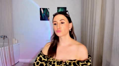 Olivia online show from March 2026 08:23:01 PM