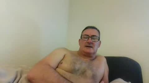 Snapshot of goldenone59 chatting on September 2025 01:05:01 PM goldenone59 online show from September 2025 01:05:01 PM
