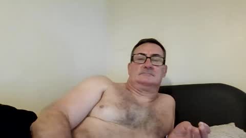 Snapshot of goldenone59 chatting on October 2025 02:08:01 PM goldenone59 online show from October 2025 02:08:01 PM