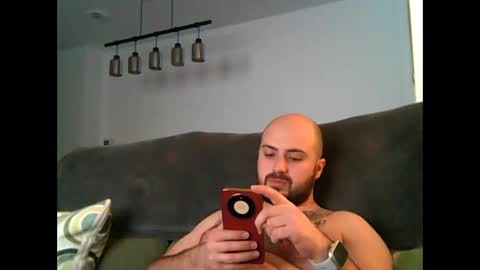 goldenspainboy online show from February 2026 09:22:01 PM